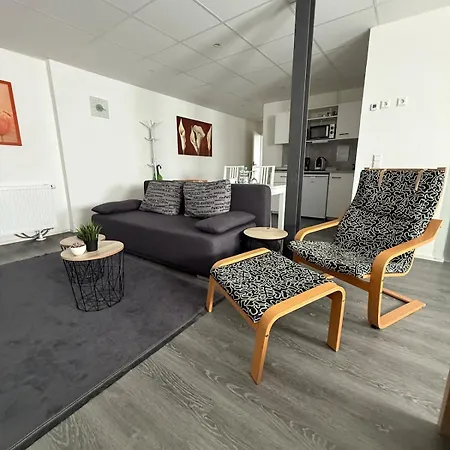 Modernes 1-zimmer-apartment Im Herzen Oberkochens