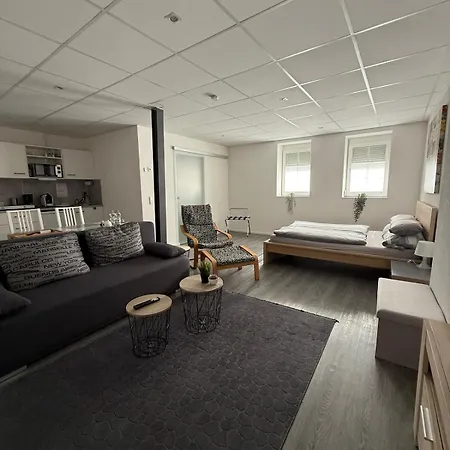 Modernes 1-zimmer-apartment Im Herzen Oberkochens *