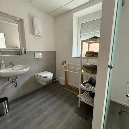 Modernes 1-zimmer-apartment Im Herzen Oberkochens
